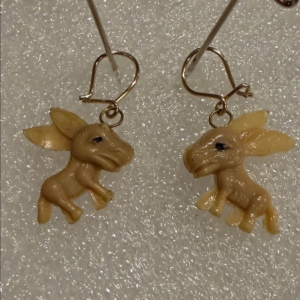 Vintage Celluloid Donkey Drop Earrings in Beige - Picture 1 of 2